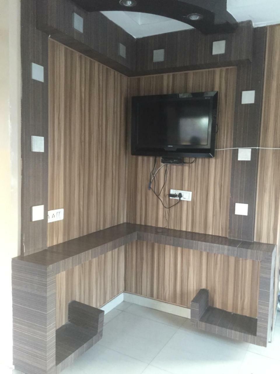 Hotel Kings Inn Haridwār Zewnętrze zdjęcie