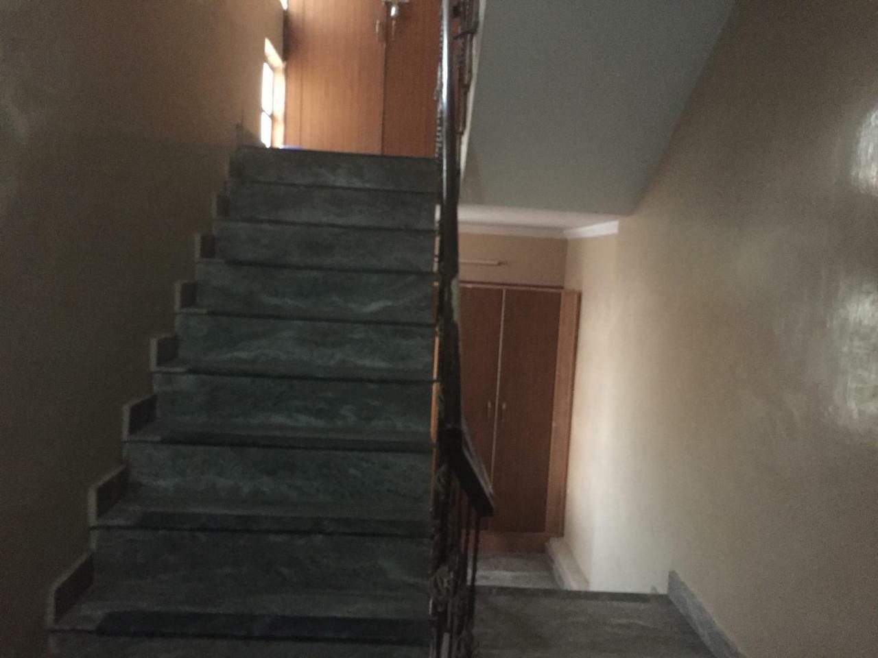 Hotel Kings Inn Haridwār Zewnętrze zdjęcie