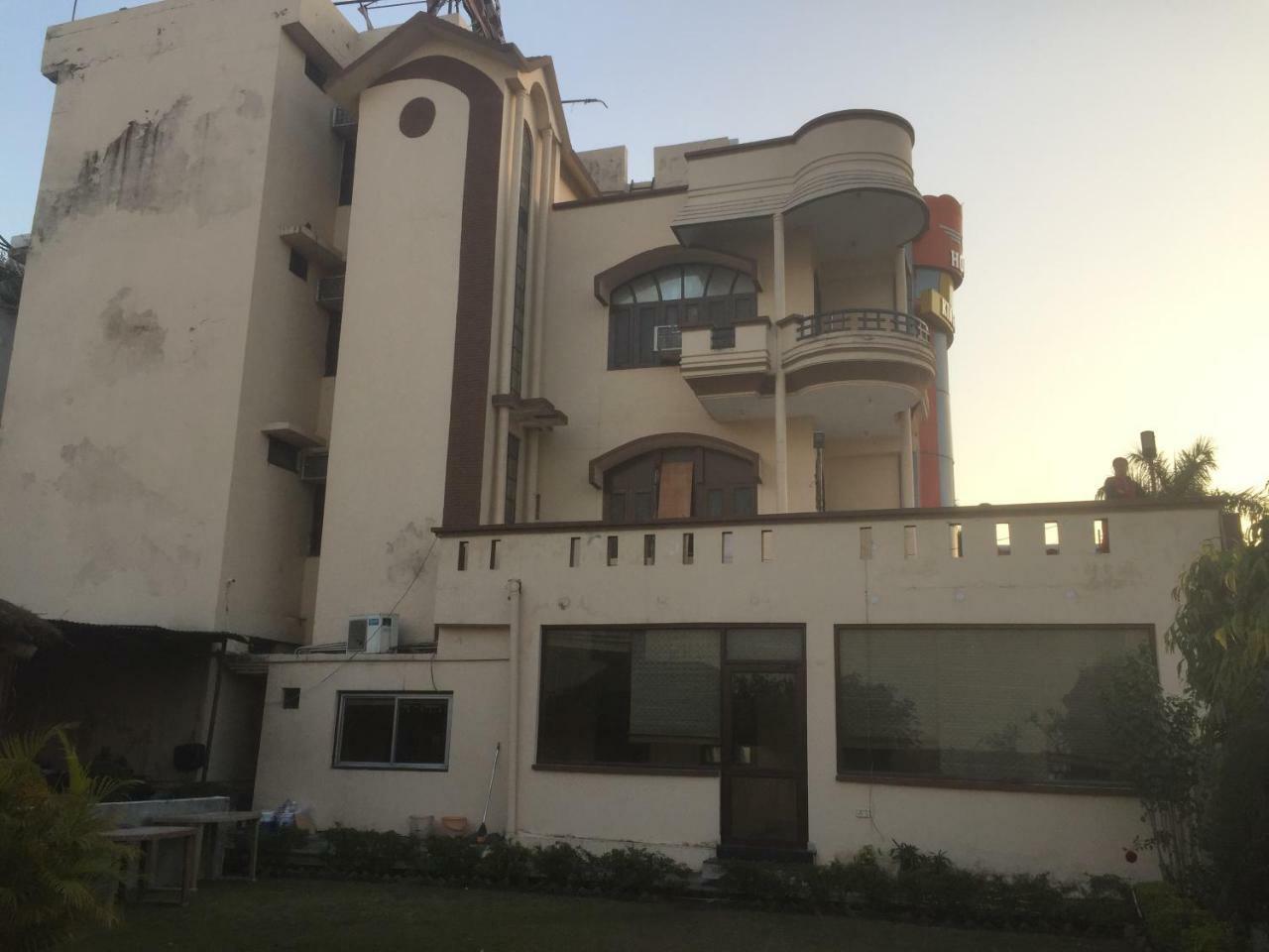Hotel Kings Inn Haridwār Zewnętrze zdjęcie