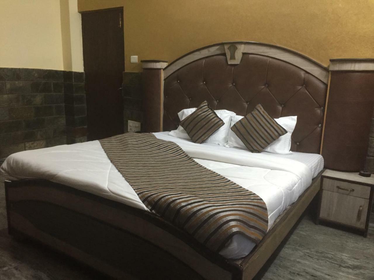 Hotel Kings Inn Haridwār Zewnętrze zdjęcie